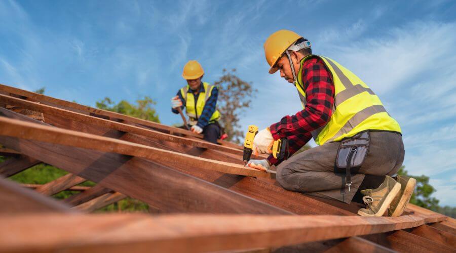 Professional Flat Roofing Installation services in Louisville, IL